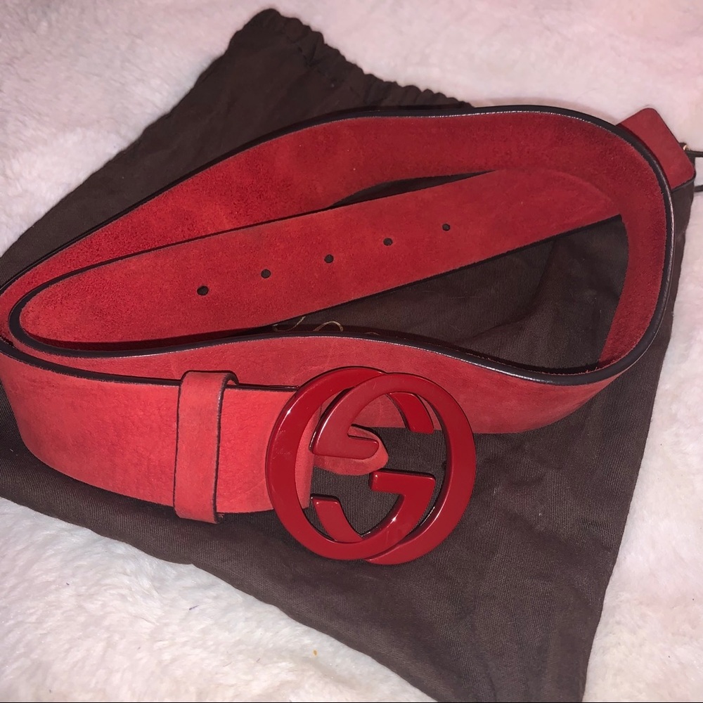BEAUTIFUL RED LEATHER CHUNKY GUCCI BELT